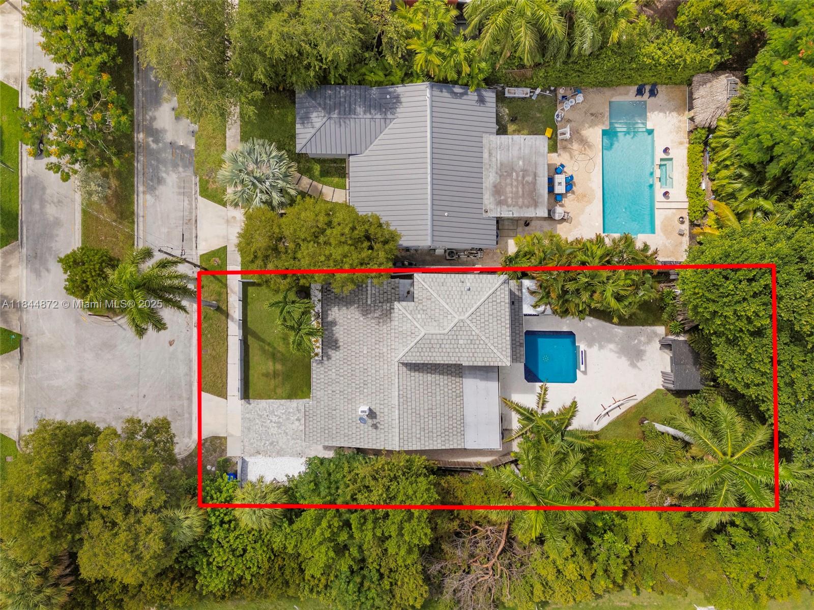 32 SW 23rd Rd Miami, FL 33129
