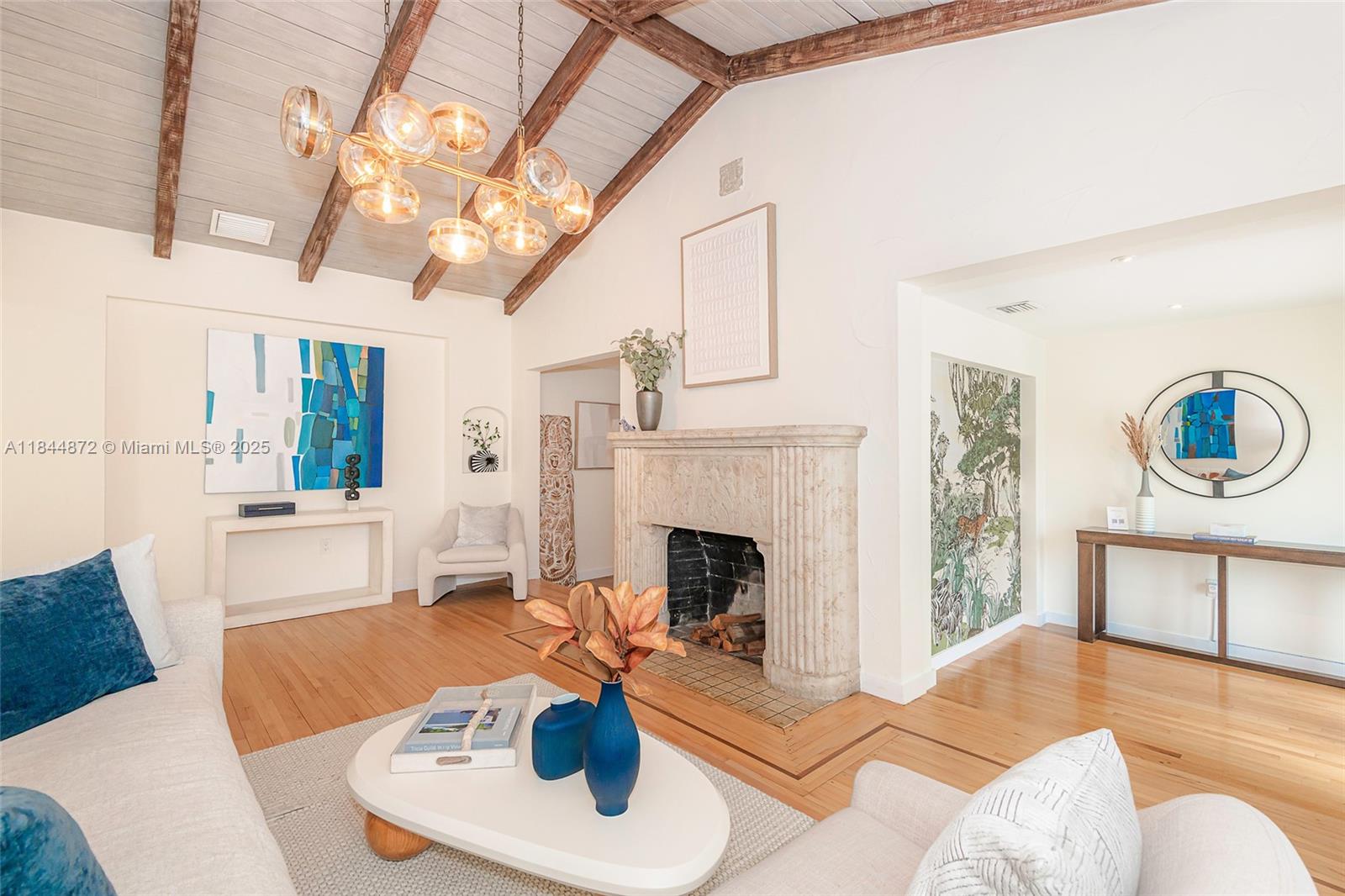 32 SW 23rd Rd Miami, FL 33129