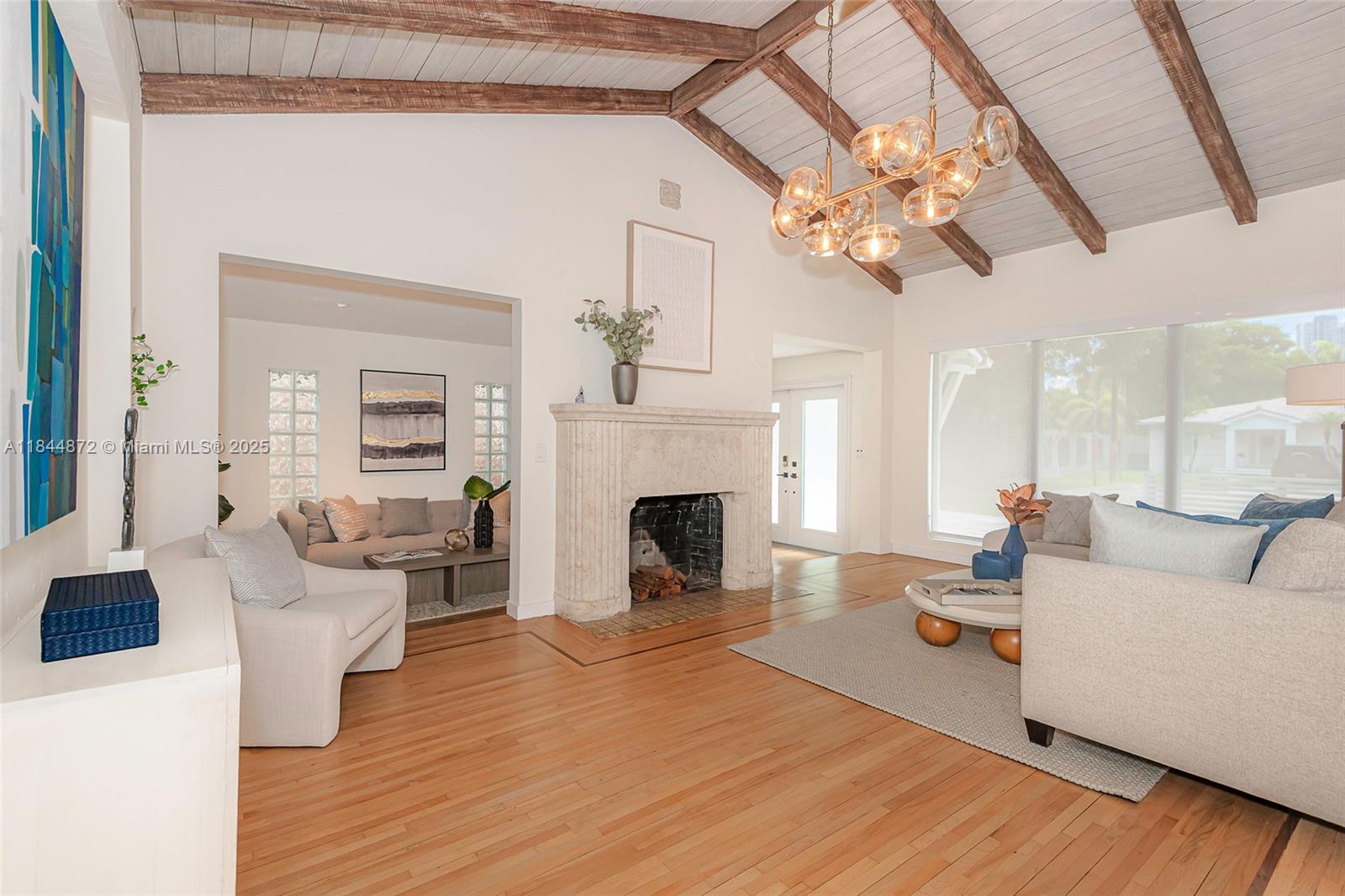 32 SW 23rd Rd Miami, FL 33129