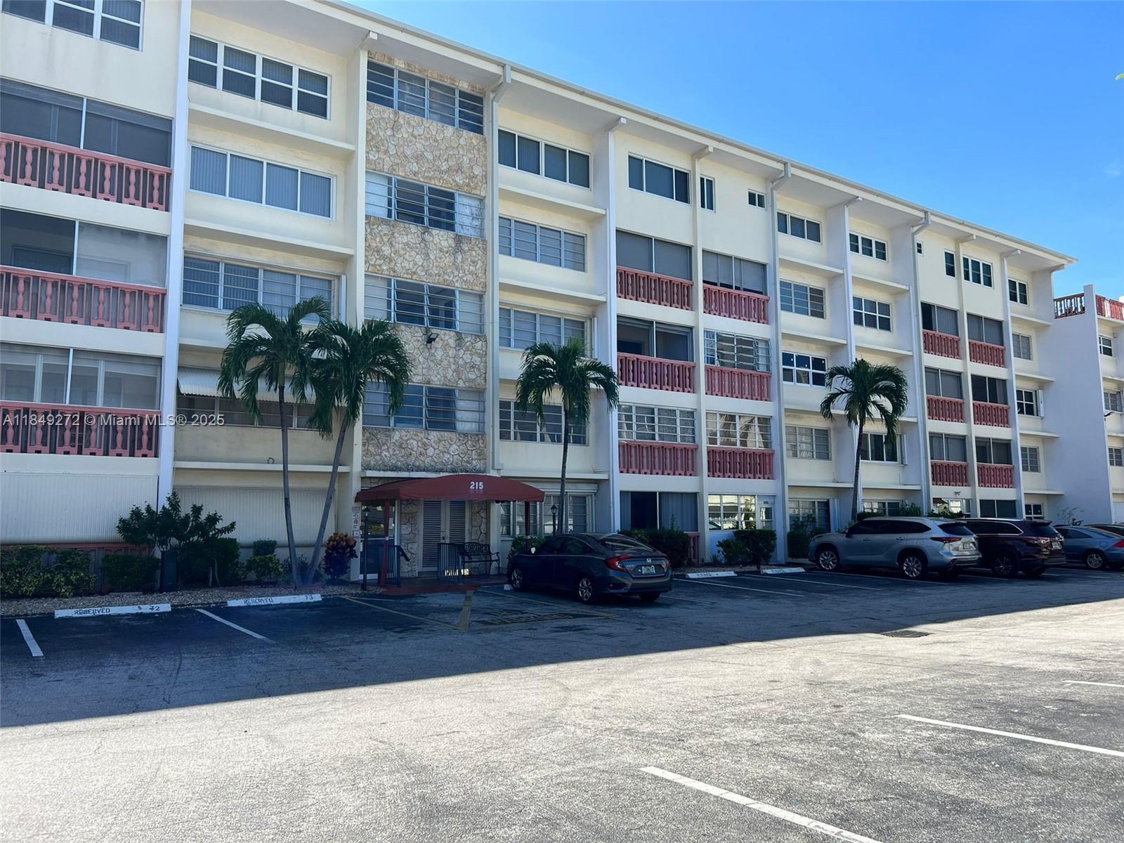215 SE 3rd Ave #403A