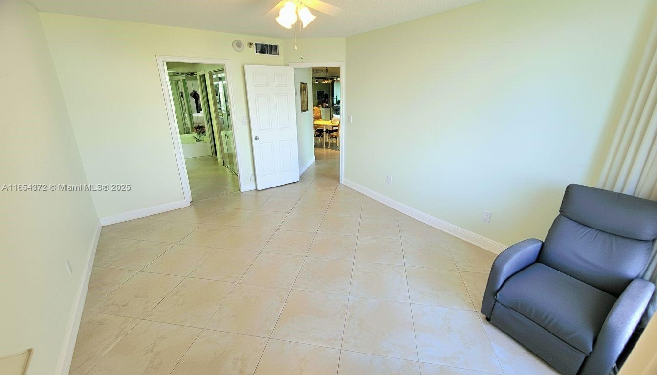 3530 Mystic Pointe Dr #2508 Aventura, FL 33180