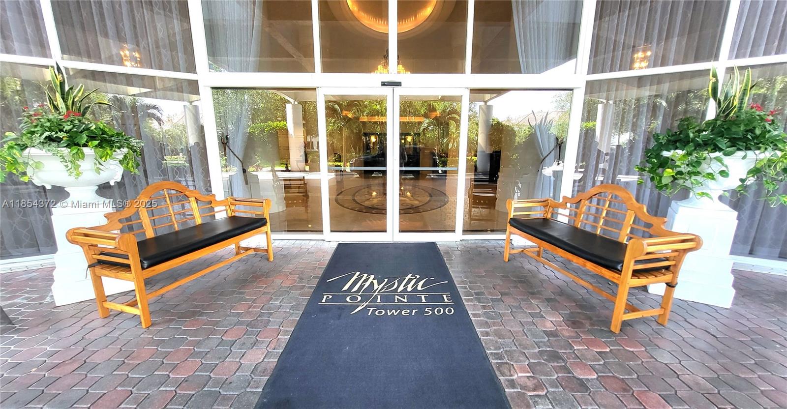 3530 Mystic Pointe Dr #2508 Aventura, FL 33180