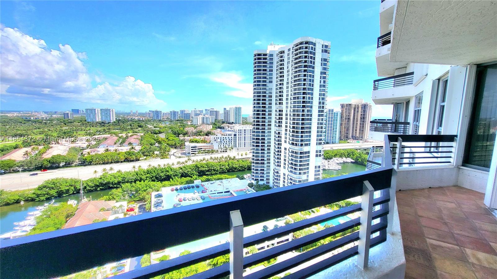 3530 Mystic Pointe Dr #2508 Aventura, FL 33180