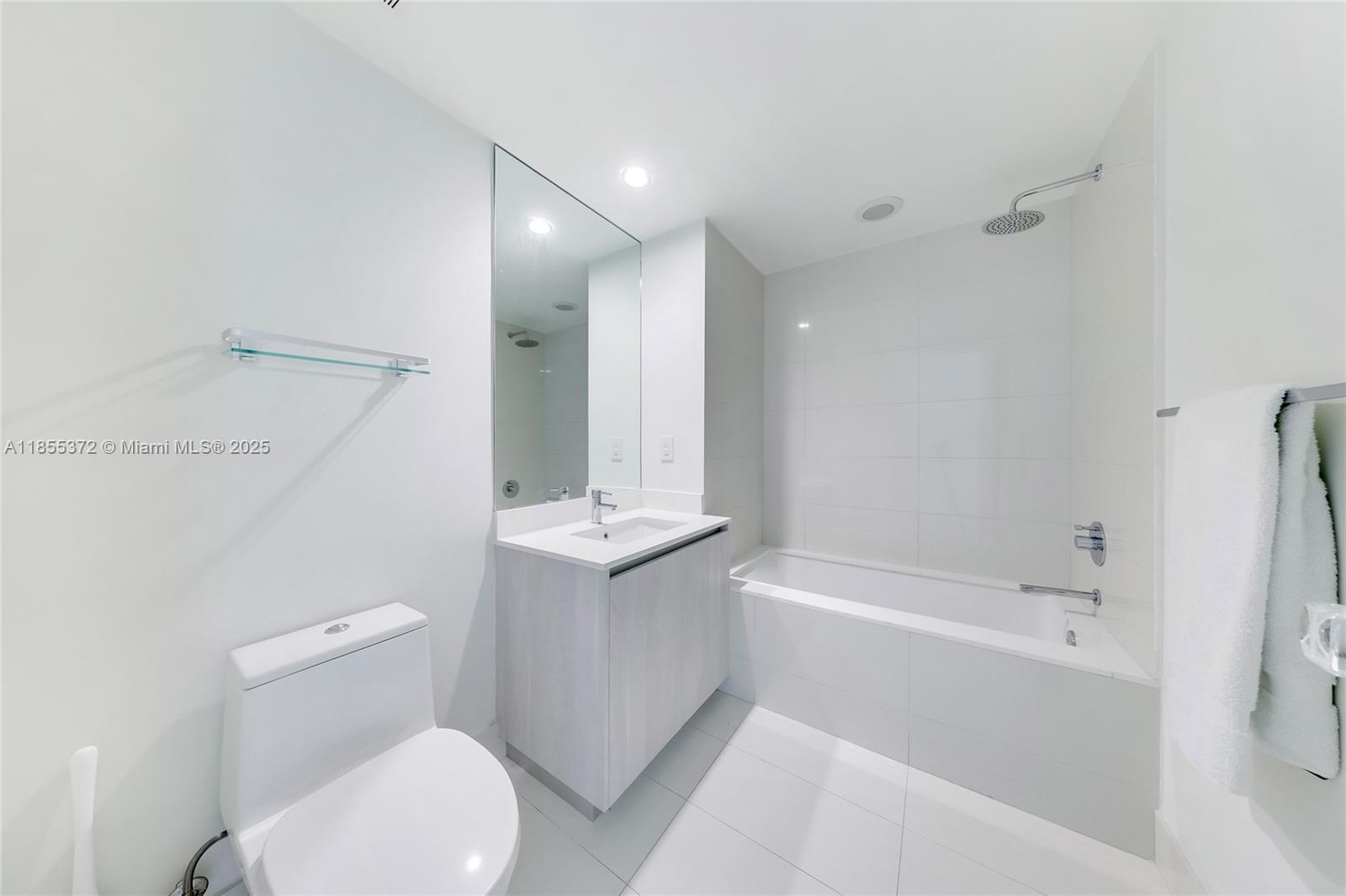 image One Paraiso Condo14