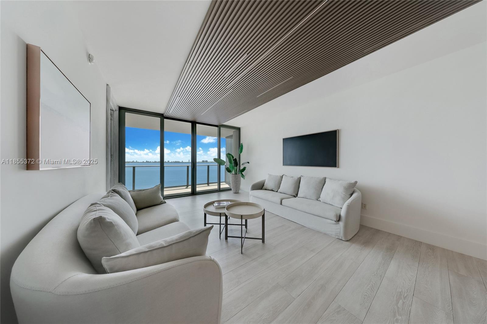 image One Paraiso Condo3