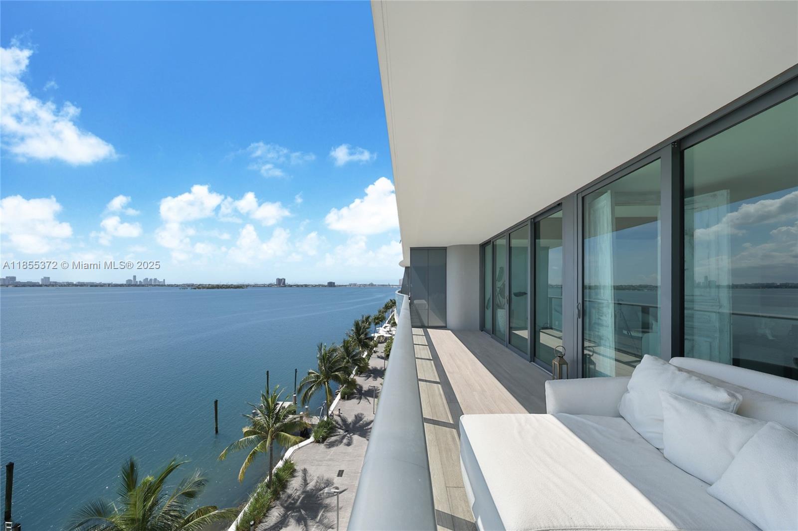 image One Paraiso Condo4