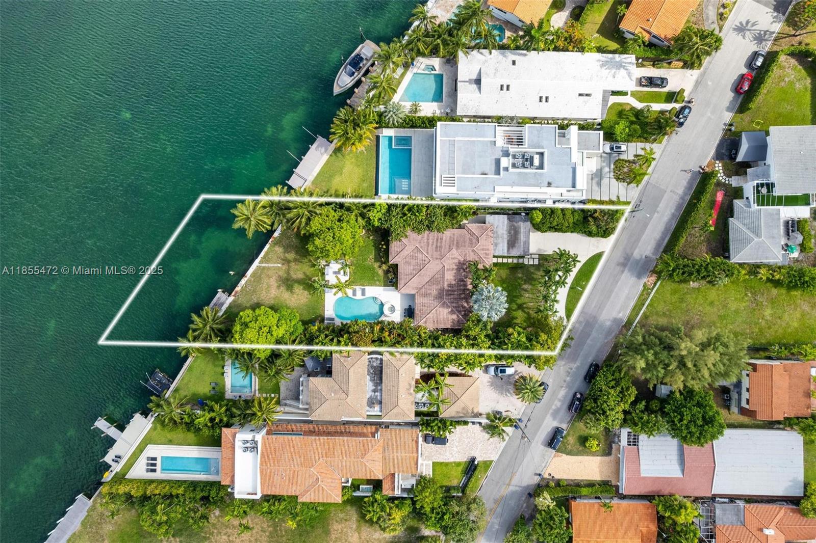 9250 Bay Dr