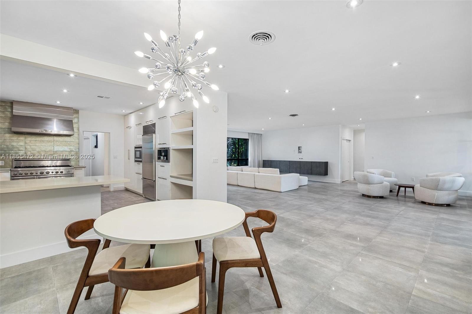 9250 Bay Dr Surfside, FL 33154