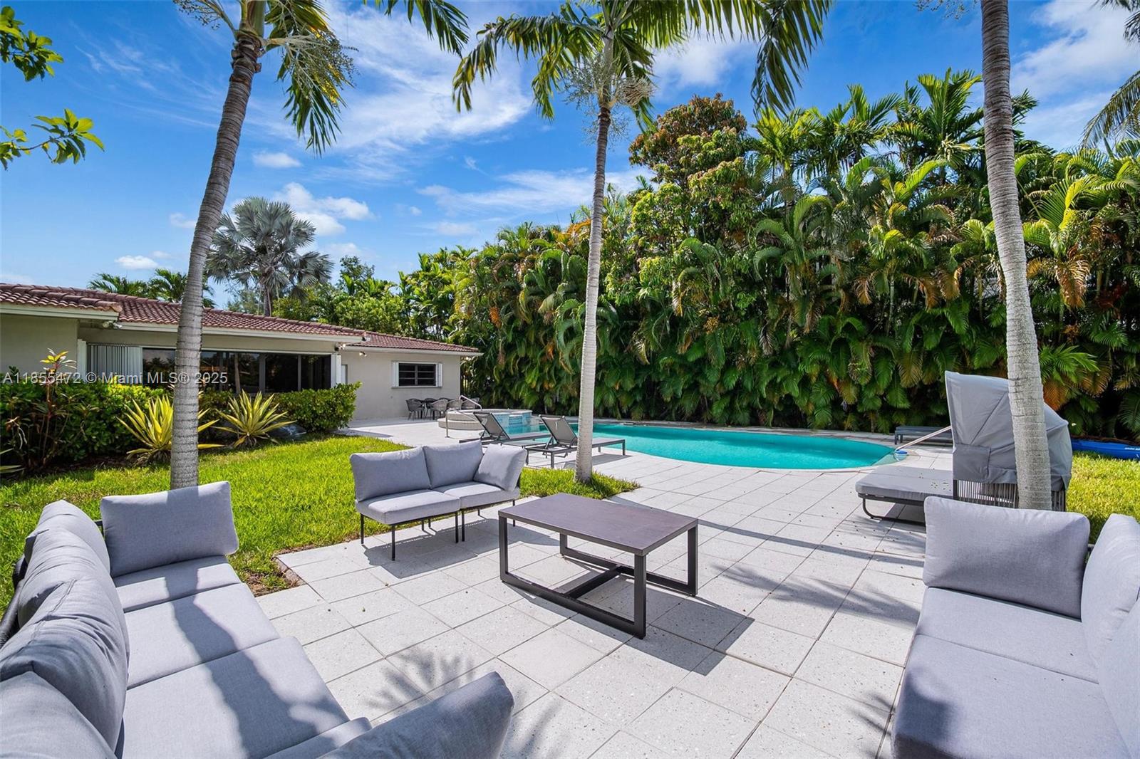 9250 Bay Dr Surfside, FL 33154