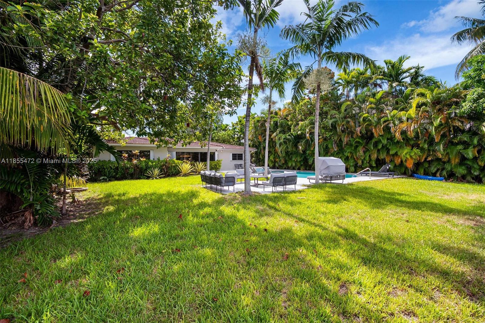 9250 Bay Dr Surfside, FL 33154