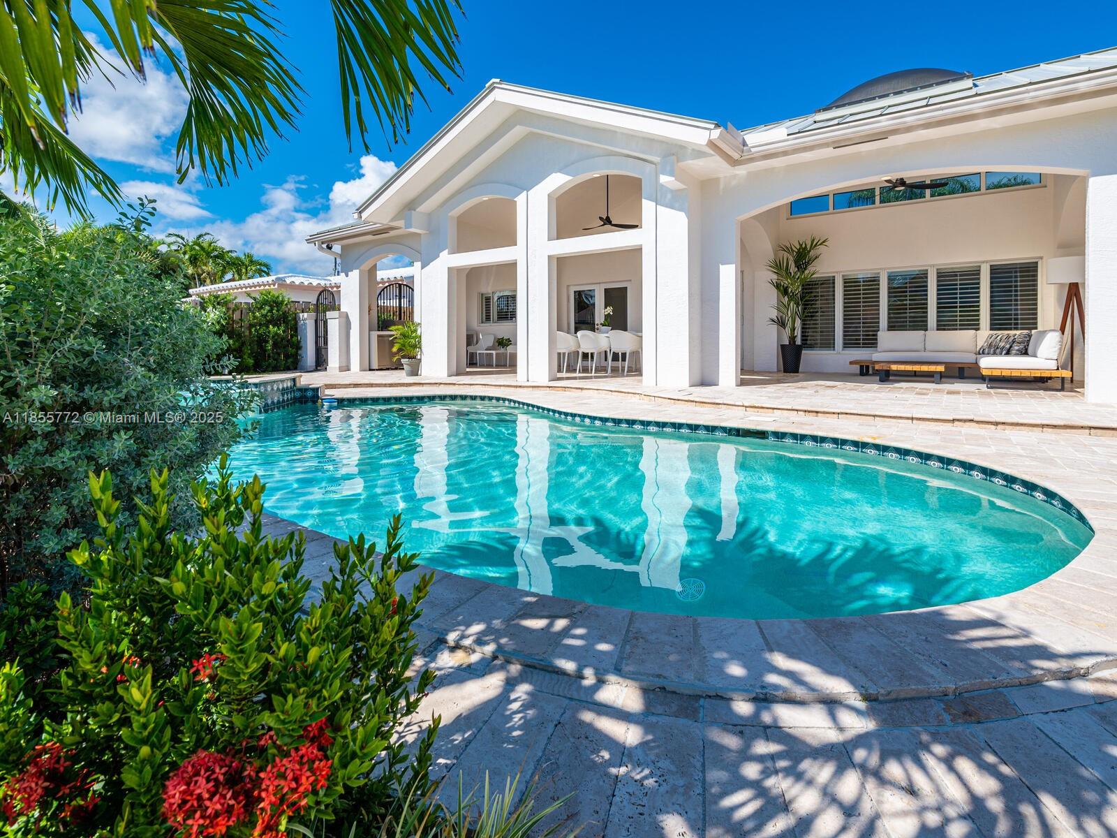 2118 NE 15th St Fort Lauderdale, FL 33304