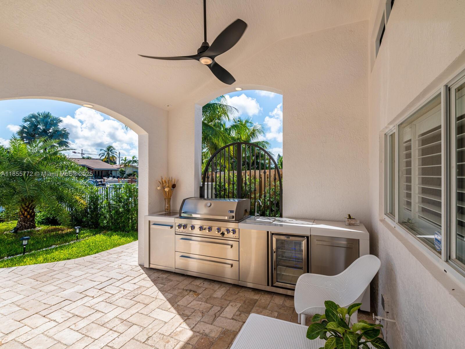 2118 NE 15th St Fort Lauderdale, FL 33304