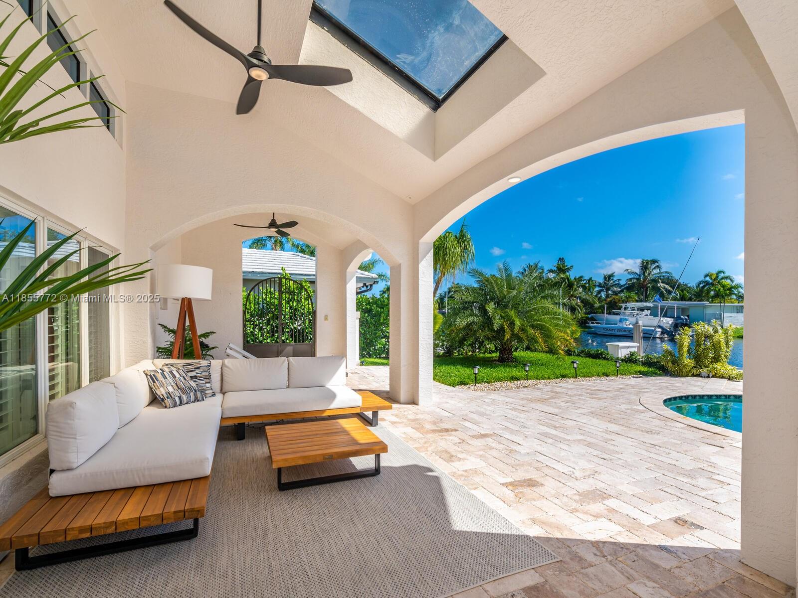 2118 NE 15th St Fort Lauderdale, FL 33304