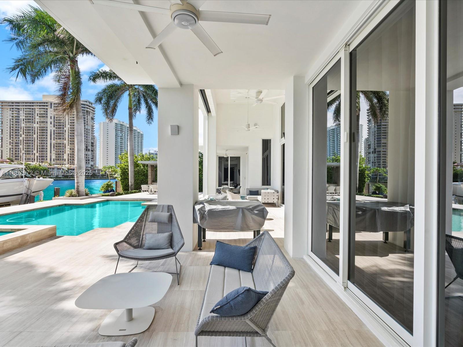 224 S Island Golden Beach, FL 33160