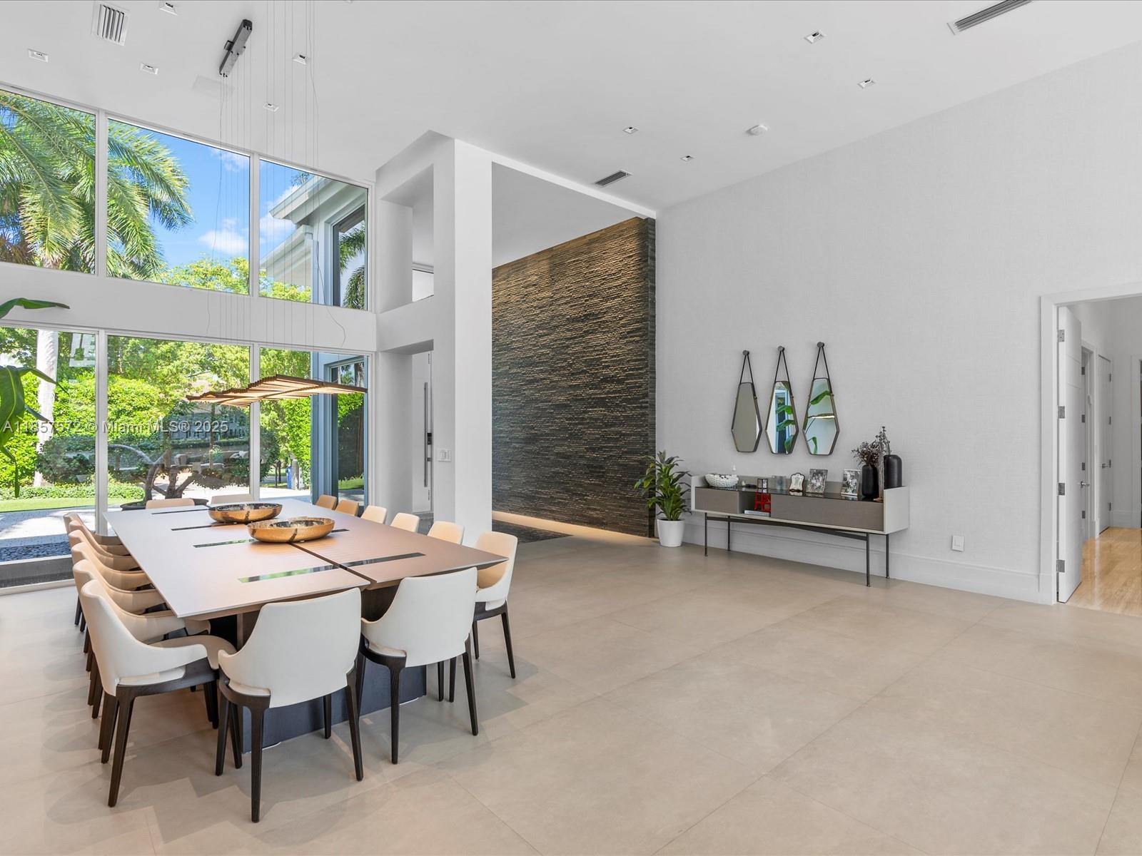 224 S Island Golden Beach, FL 33160