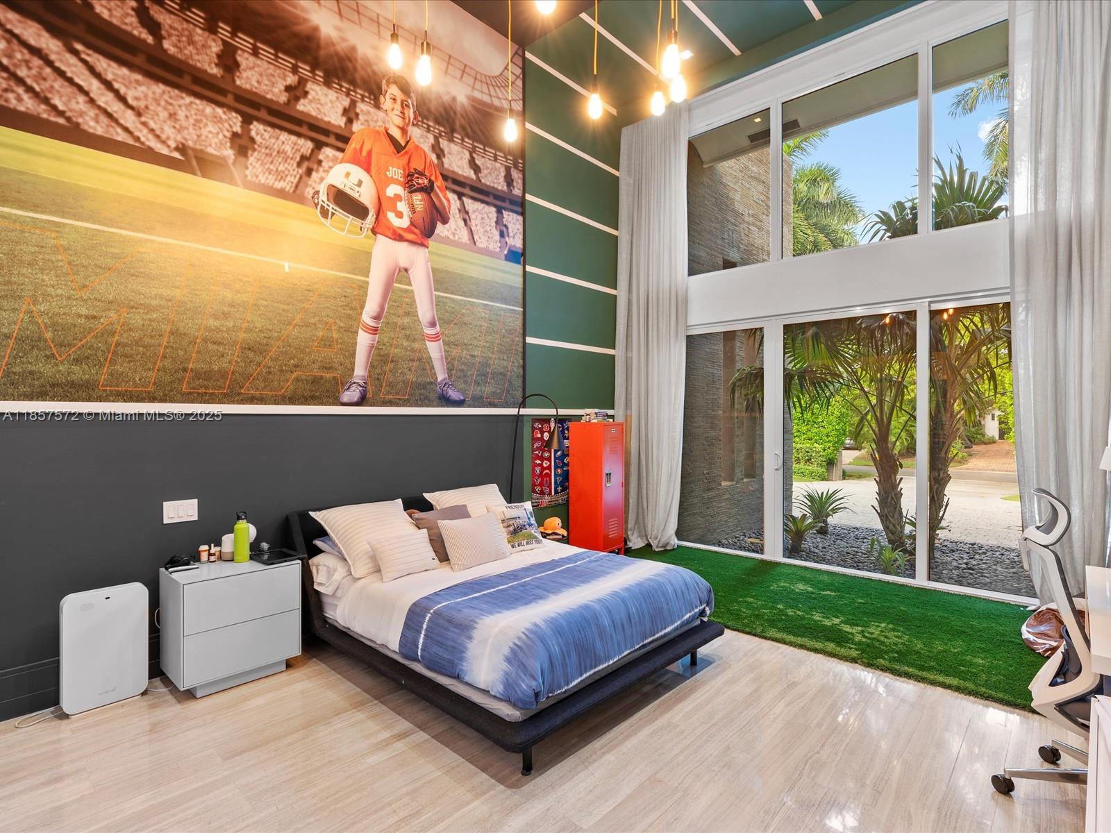 224 S Island Golden Beach, FL 33160