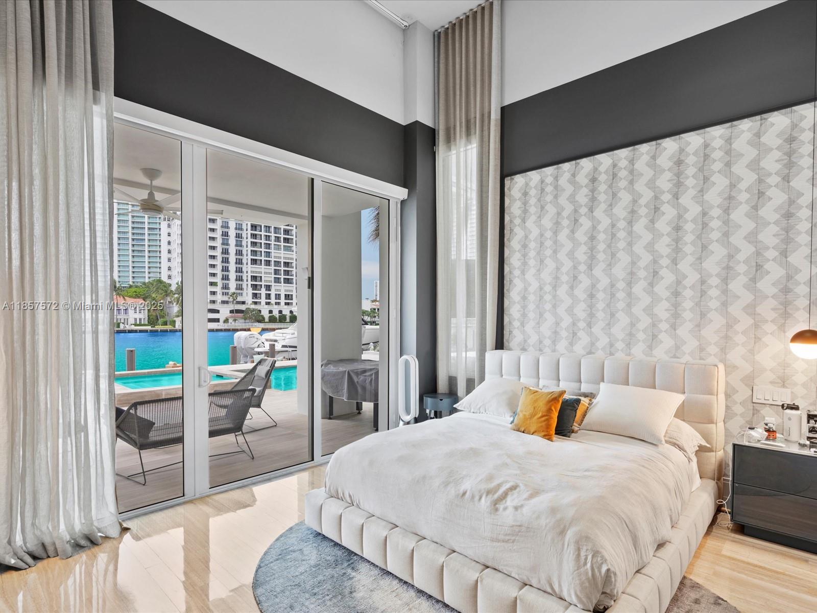 224 S Island Golden Beach, FL 33160