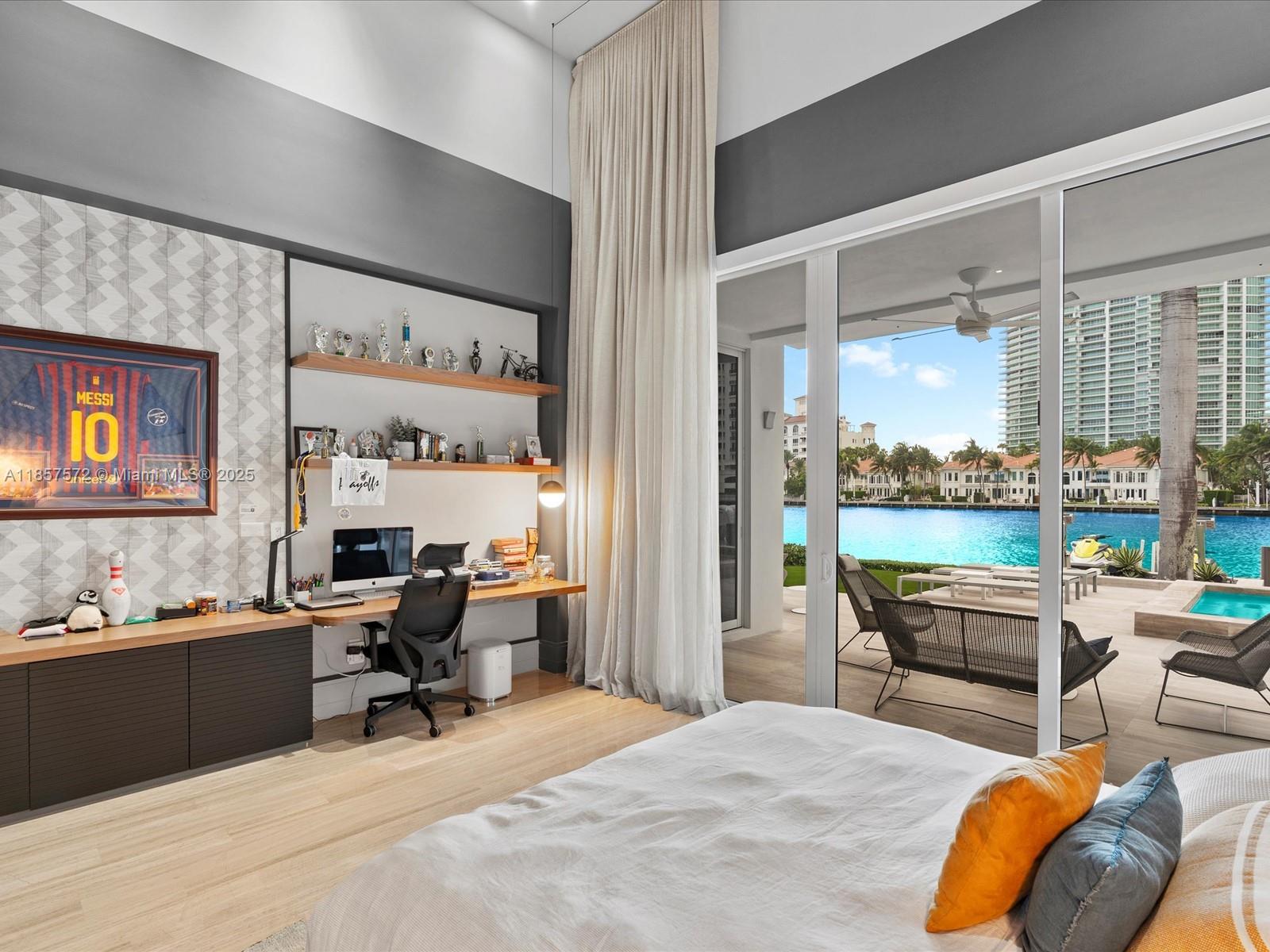 224 S Island Golden Beach, FL 33160