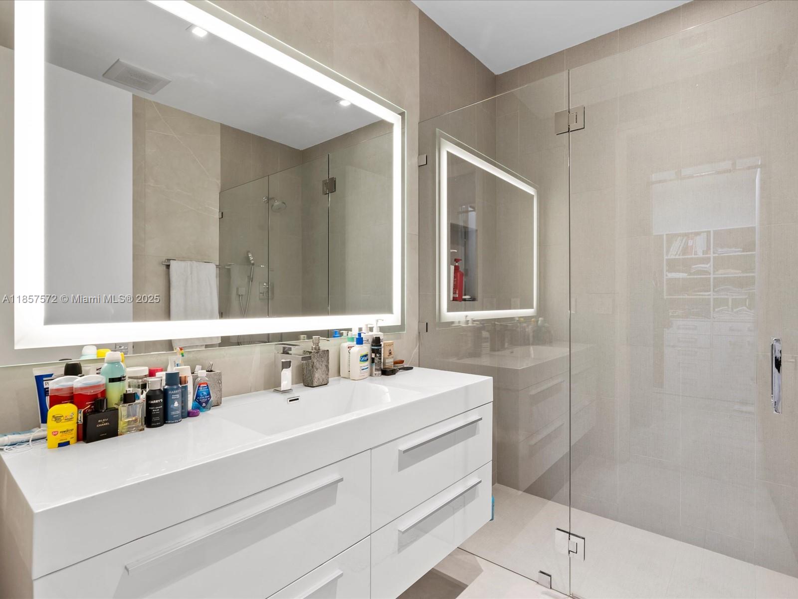 224 S Island Golden Beach, FL 33160