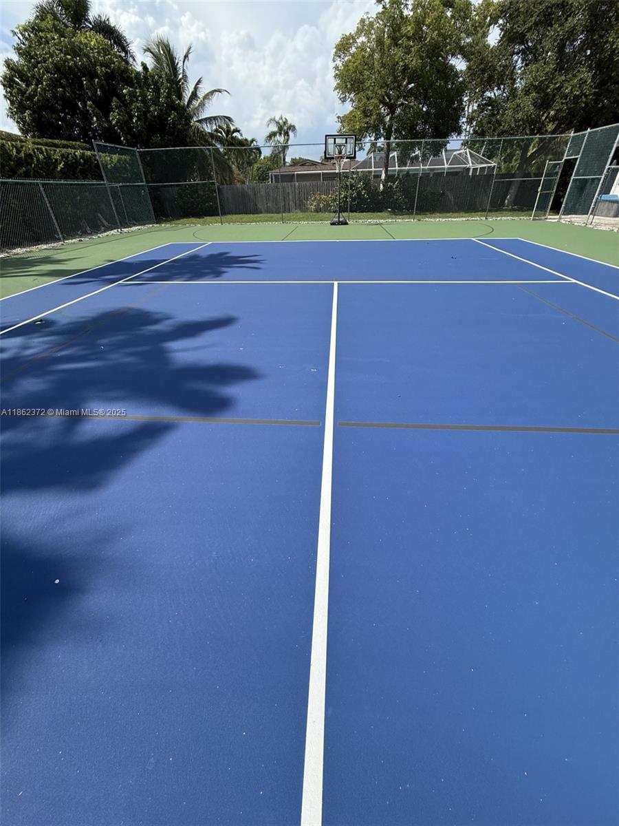 17640 Old Cutler Rd Palmetto Bay, FL 33157