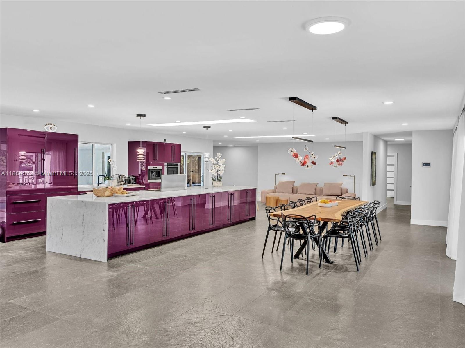 840 S Southlake Dr Hollywood, FL 33019