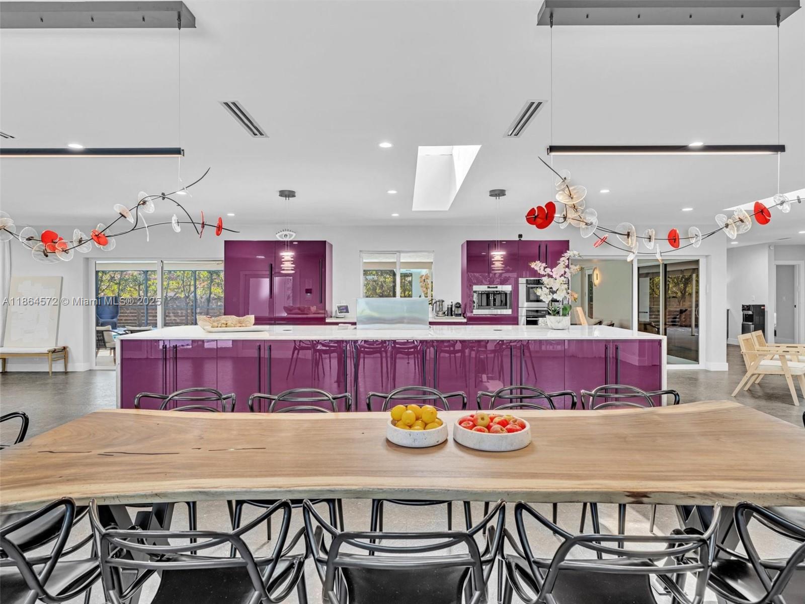 840 S Southlake Dr Hollywood, FL 33019