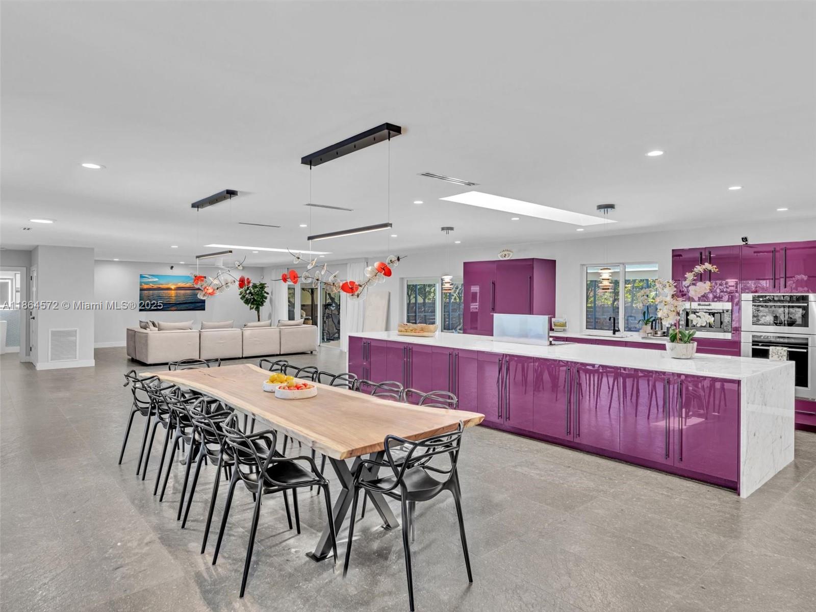 840 S Southlake Dr Hollywood, FL 33019