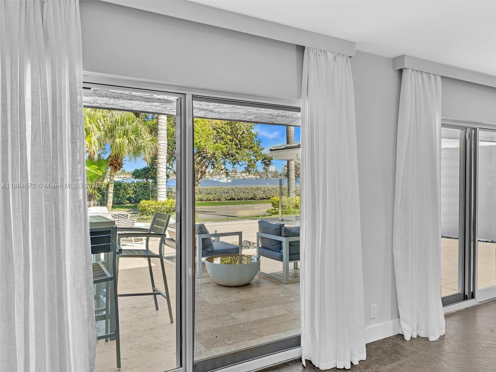 840 S Southlake Dr Hollywood, FL 33019