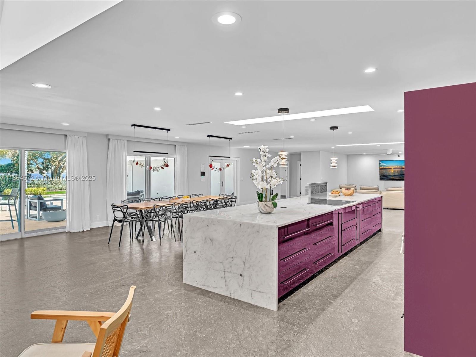 840 S Southlake Dr Hollywood, FL 33019