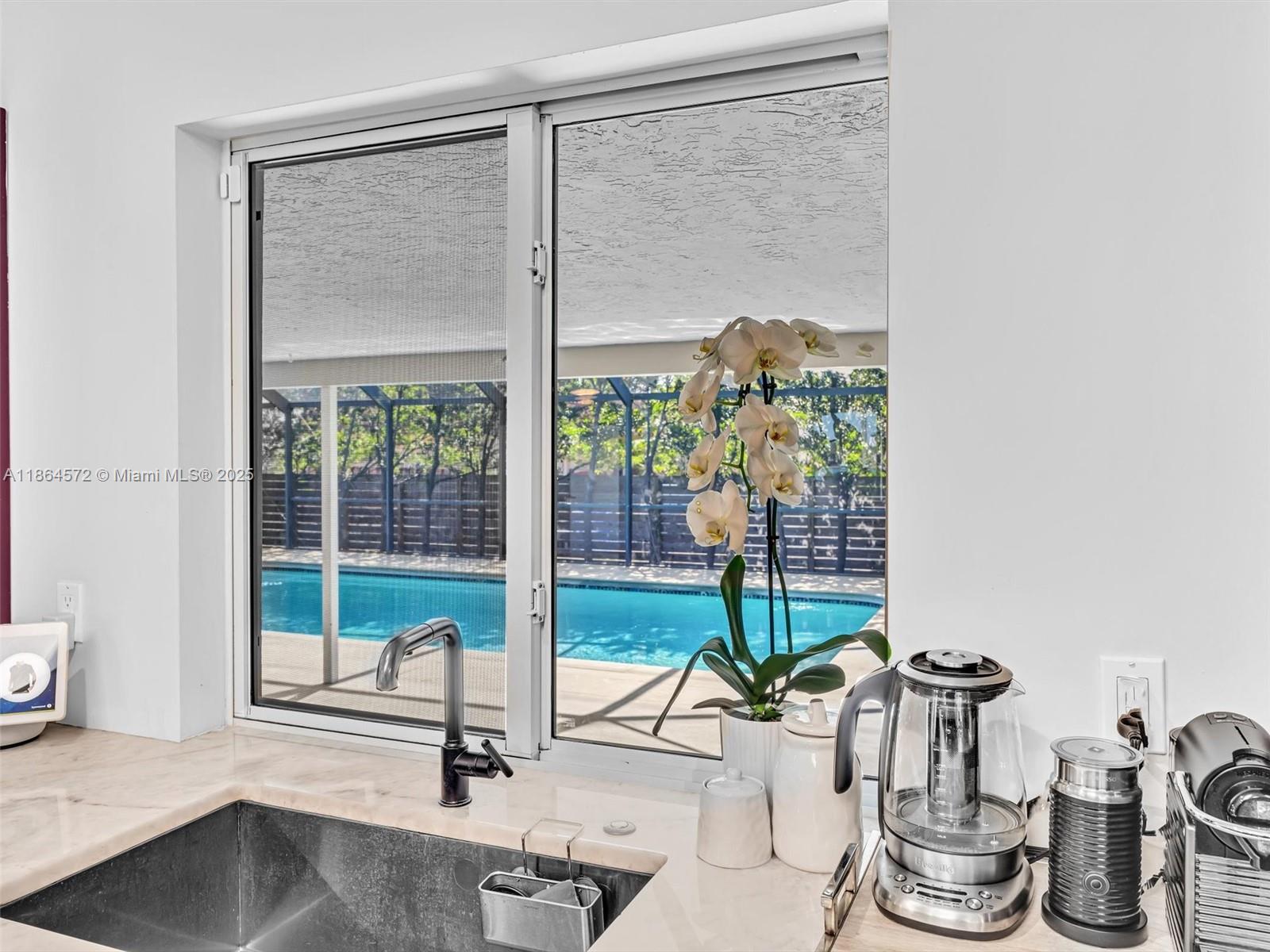 840 S Southlake Dr Hollywood, FL 33019