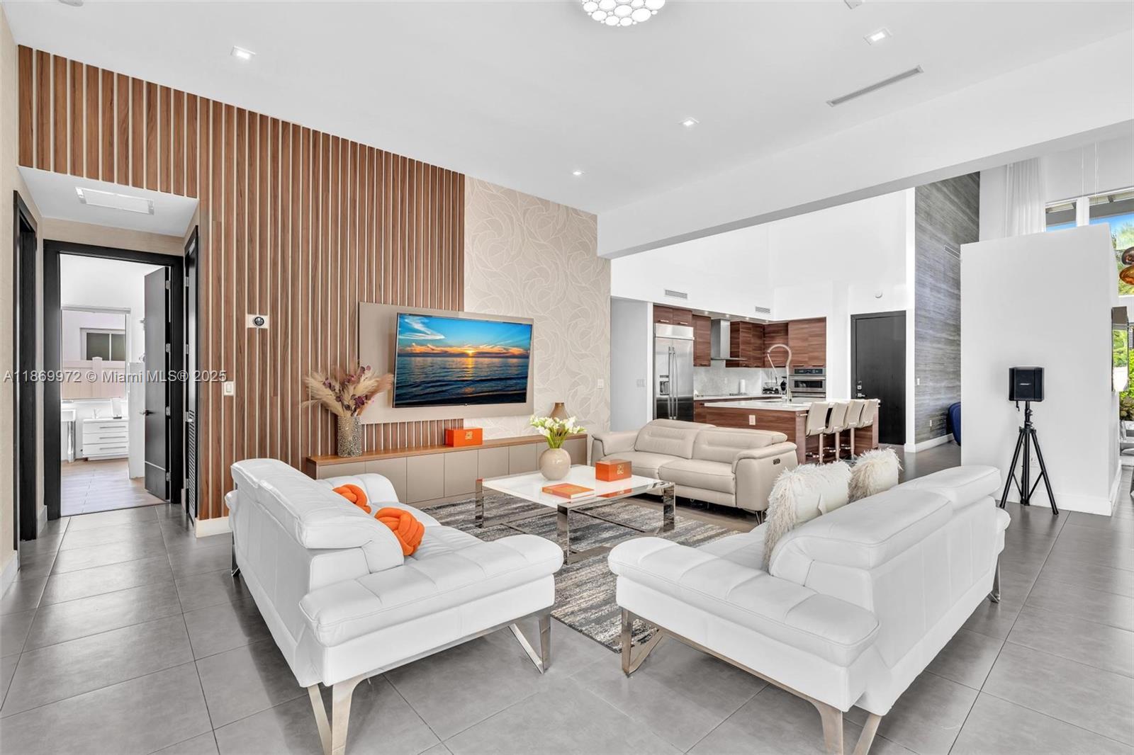 3447 NW 84th Ave Doral, FL 33122