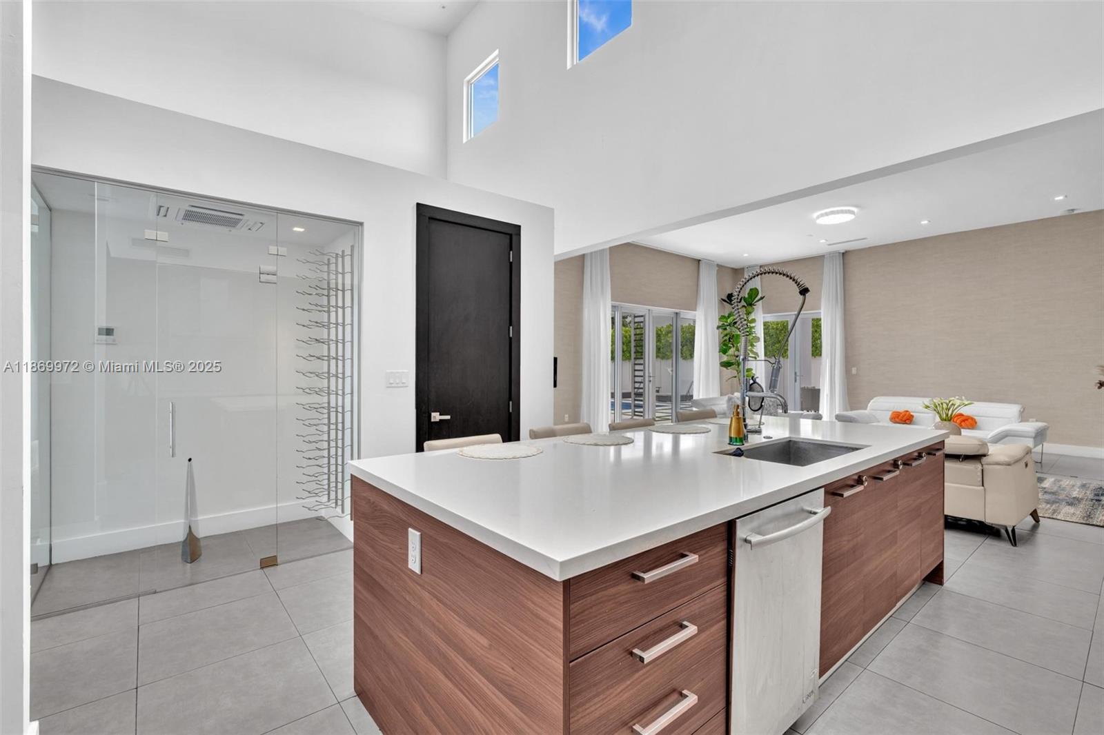 3447 NW 84th Ave Doral, FL 33122