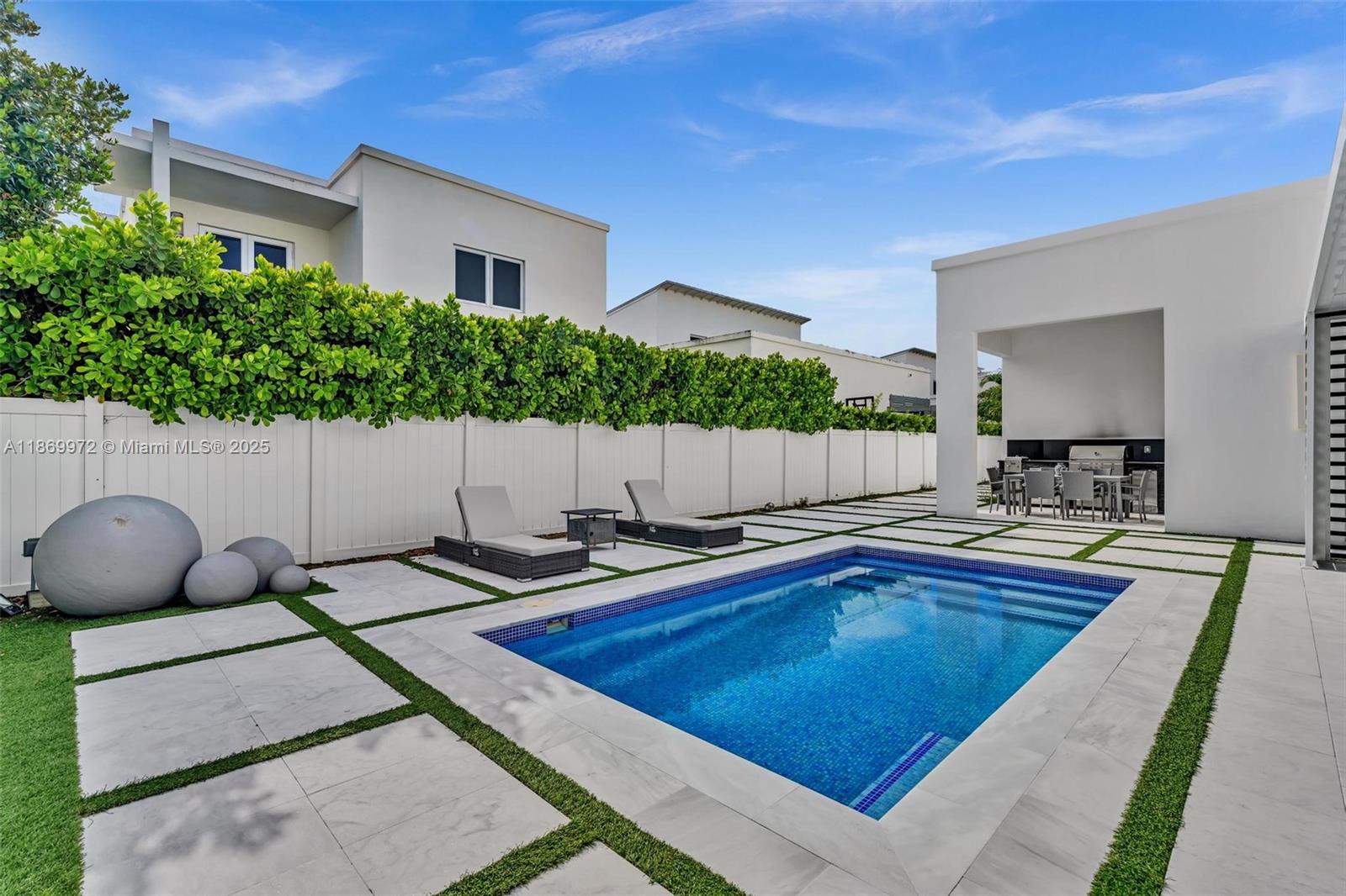 3447 NW 84th Ave Doral, FL 33122