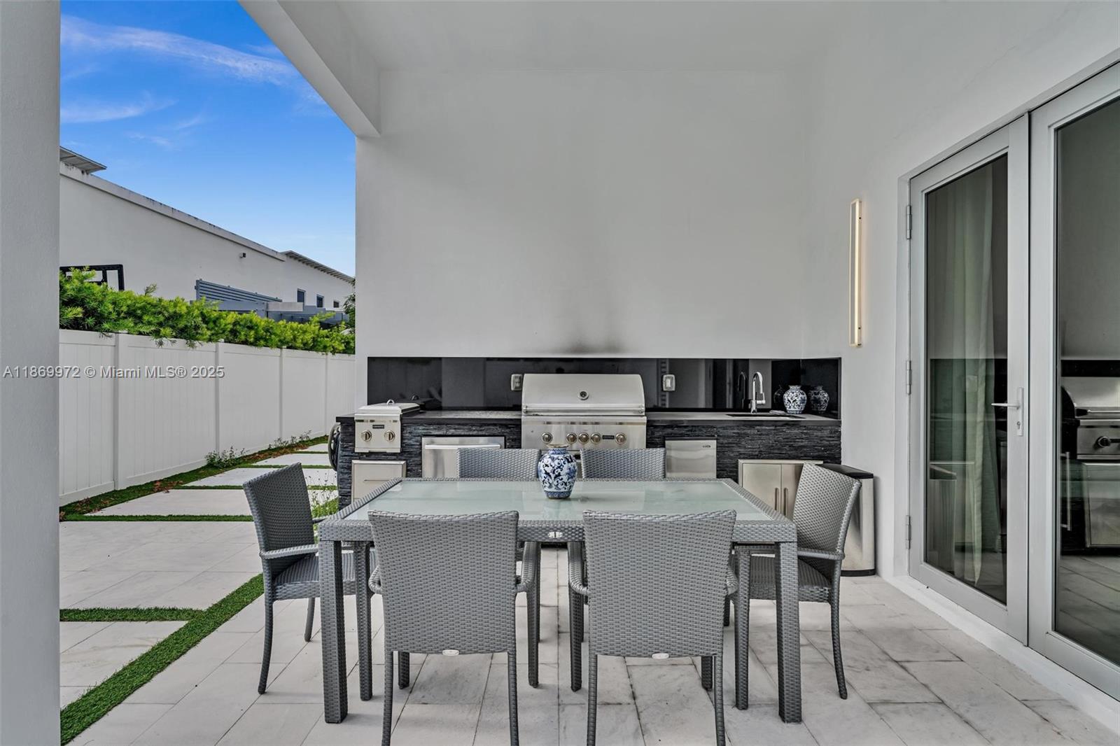 3447 NW 84th Ave Doral, FL 33122