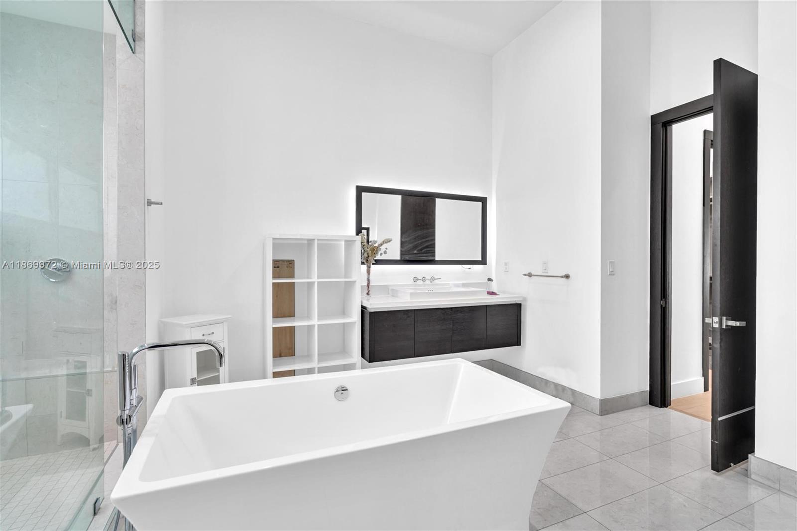 3447 NW 84th Ave Doral, FL 33122