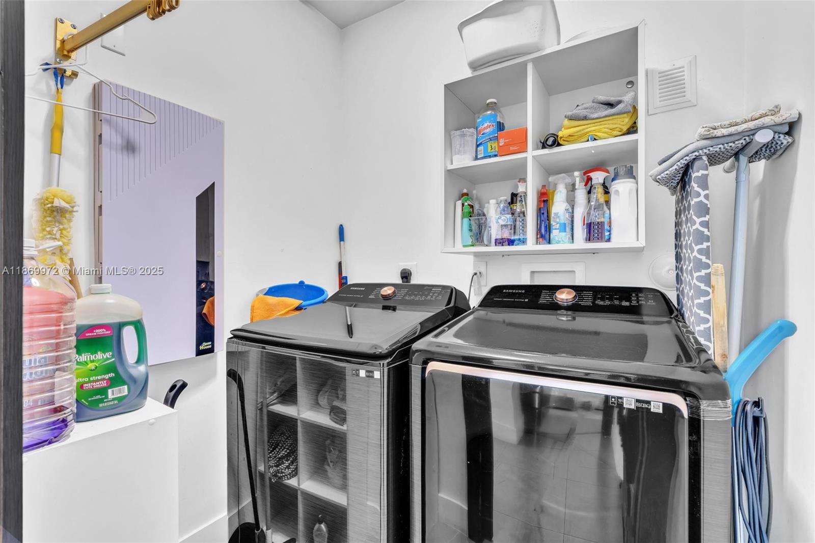 3447 NW 84th Ave Doral, FL 33122