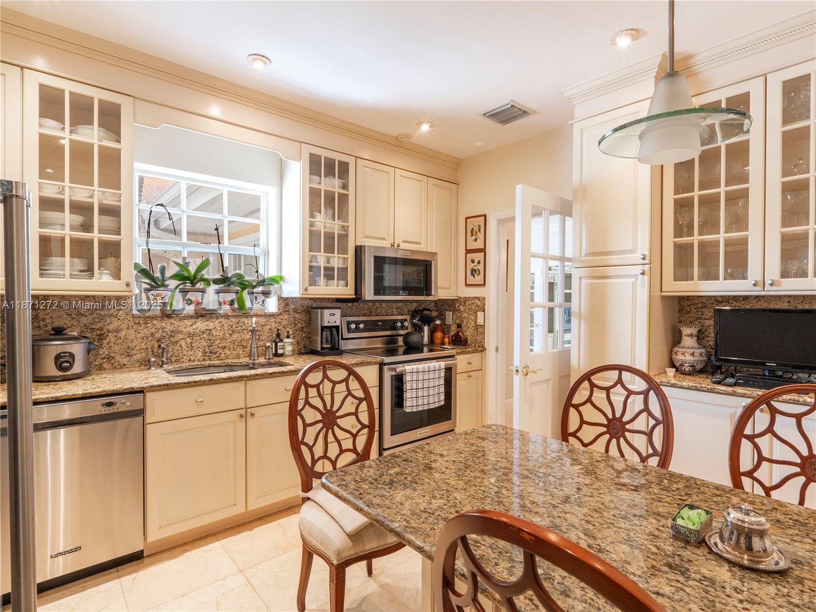 3001 S Miami Ave Miami, FL 33129