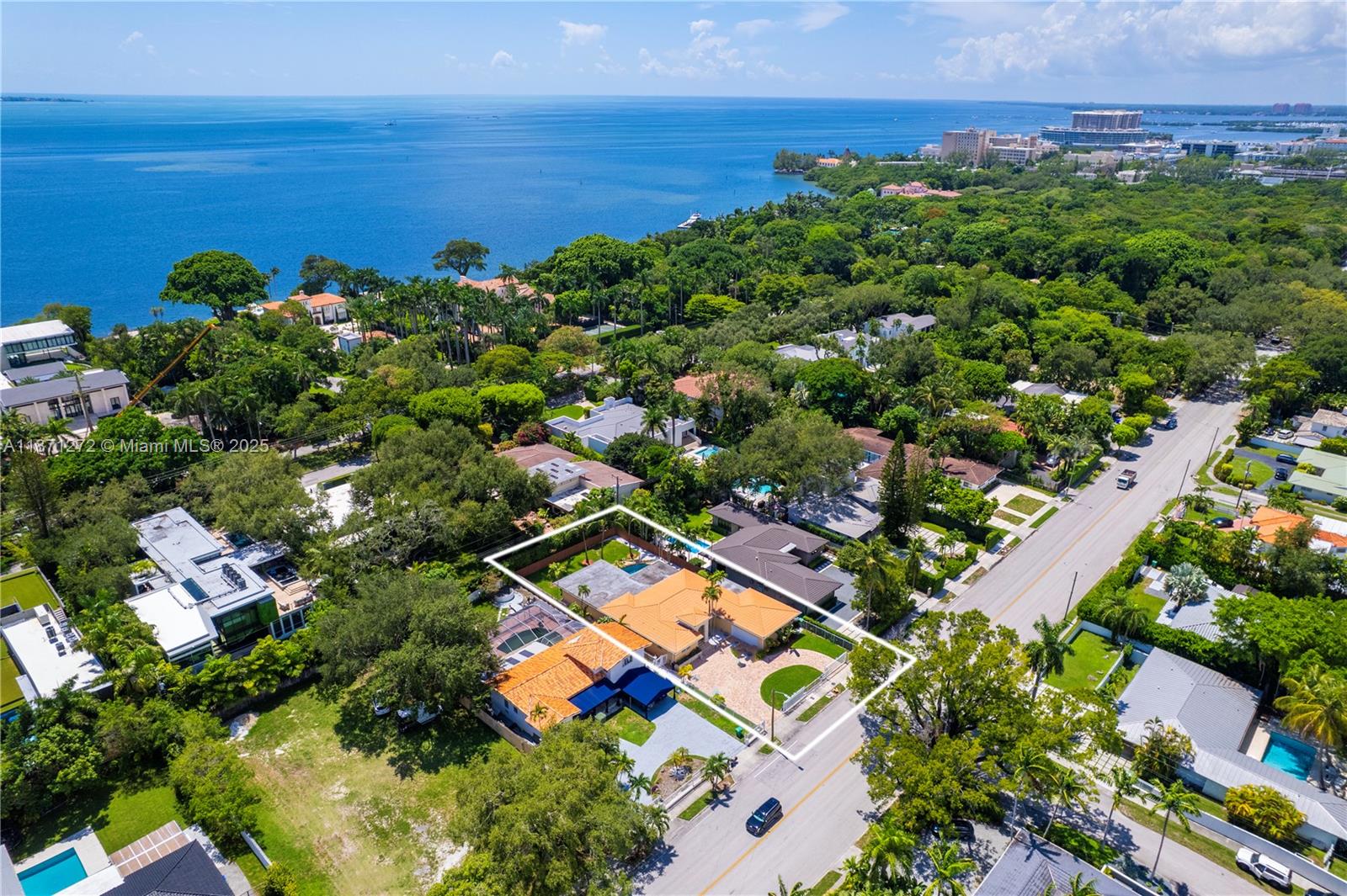 3001 S Miami Ave Miami, FL 33129