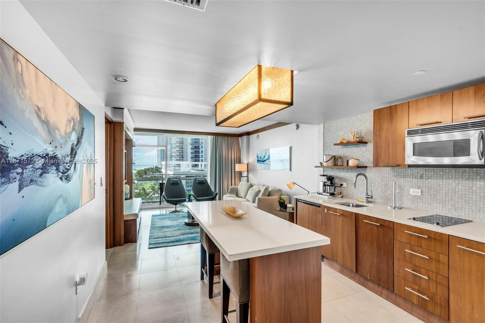 image Carillon Condo2