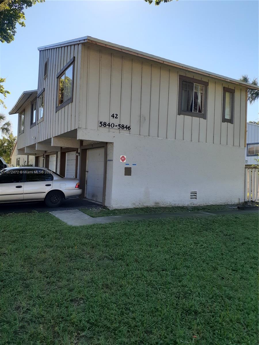 5842 NW 21st St #42-B