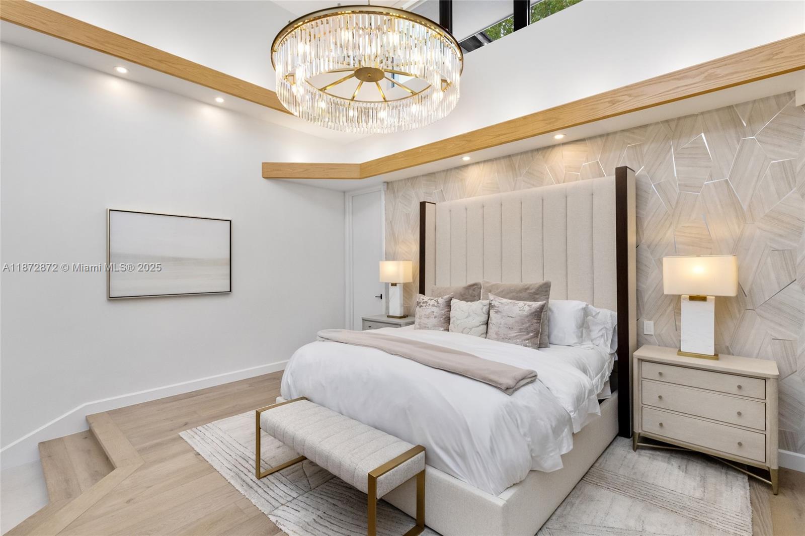 2965 NE Surrey Ln Weston, FL 33331