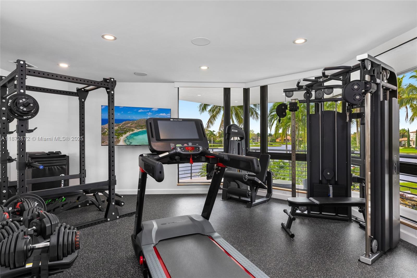 2965 NE Surrey Ln Weston, FL 33331