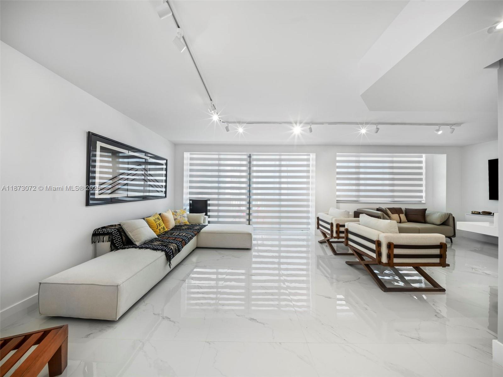 3180 S Ocean Dr #1101,Hallandale Beach, FL 33009