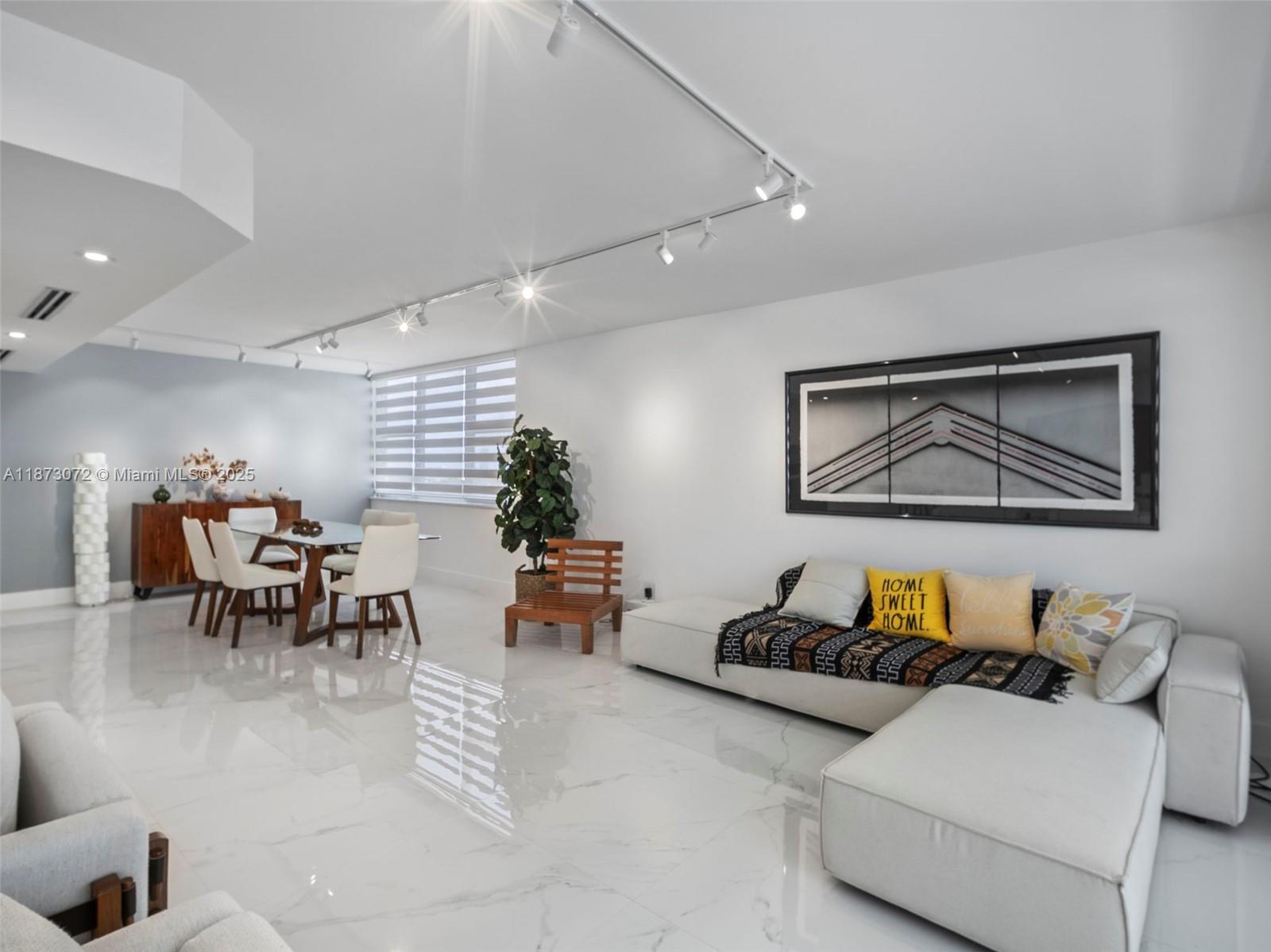 3180 S Ocean Dr #1101,Hallandale Beach, FL 33009