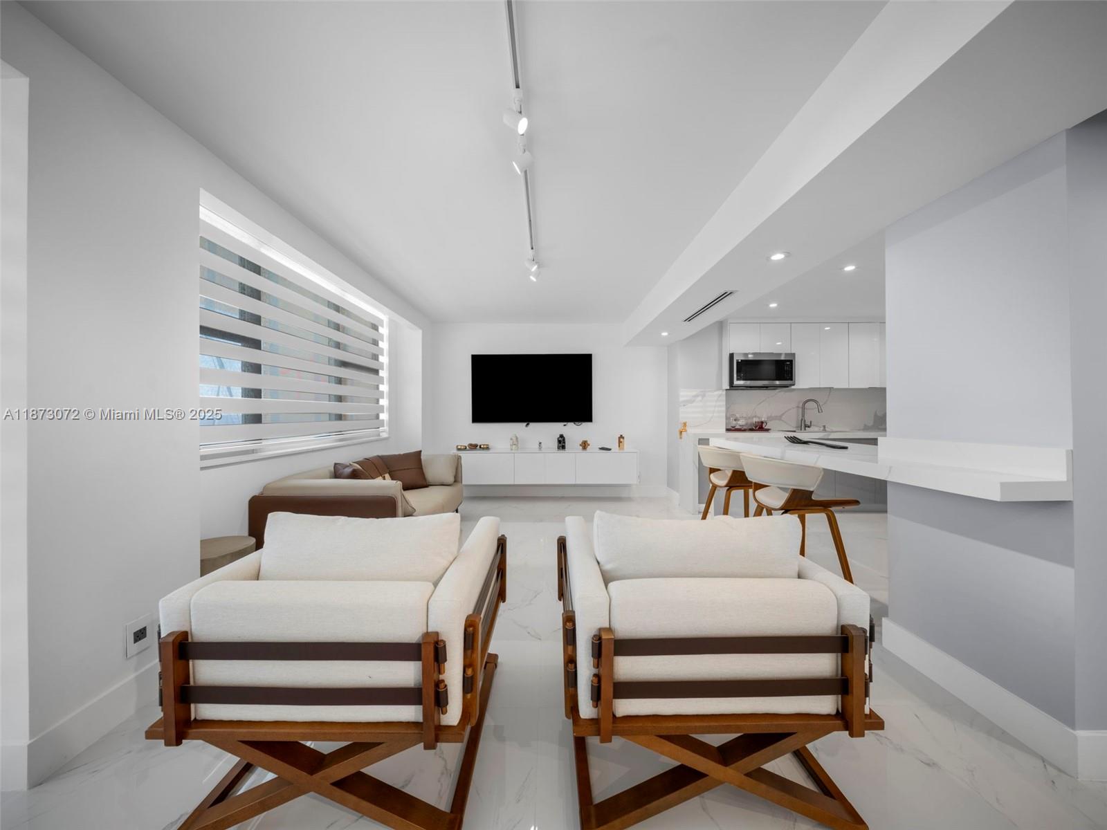 3180 S Ocean Dr #1101,Hallandale Beach, FL 33009