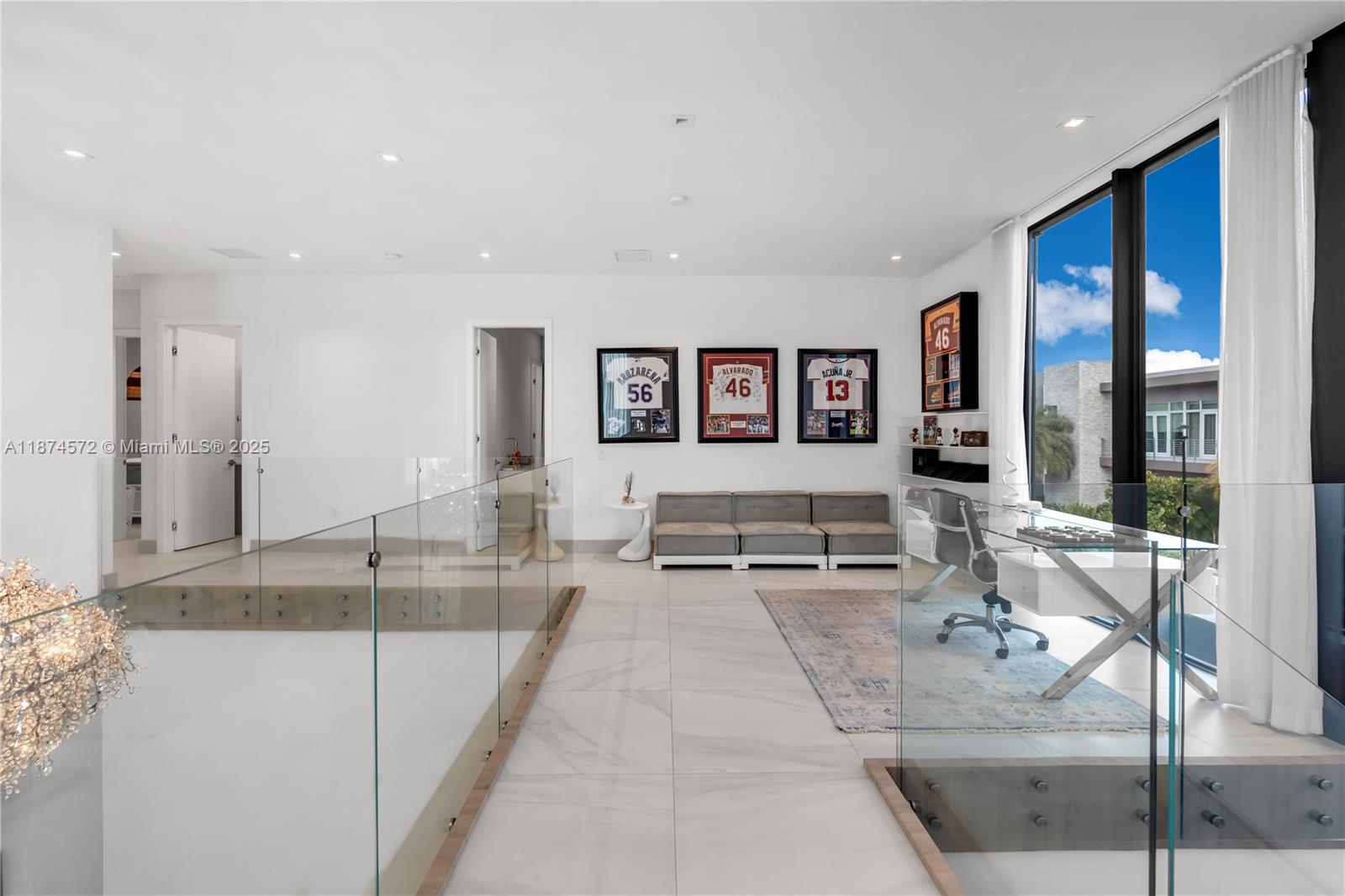 10530 NW 67th Ter Doral, FL 33178