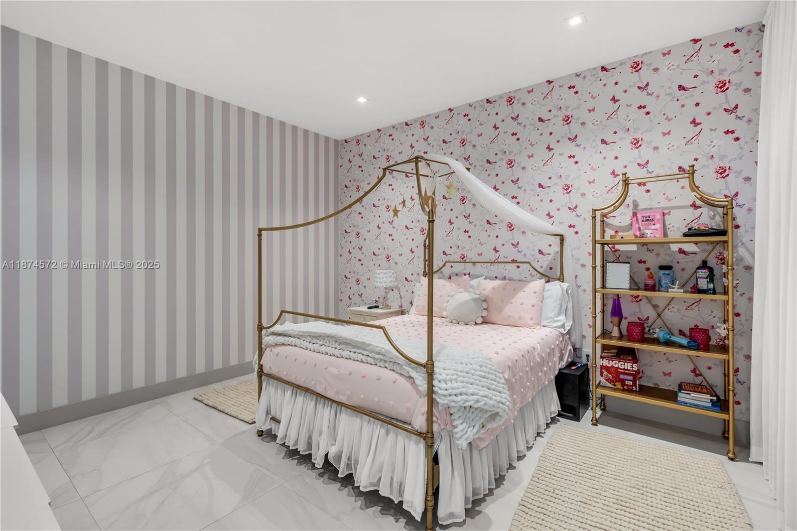 10530 NW 67th Ter Doral, FL 33178