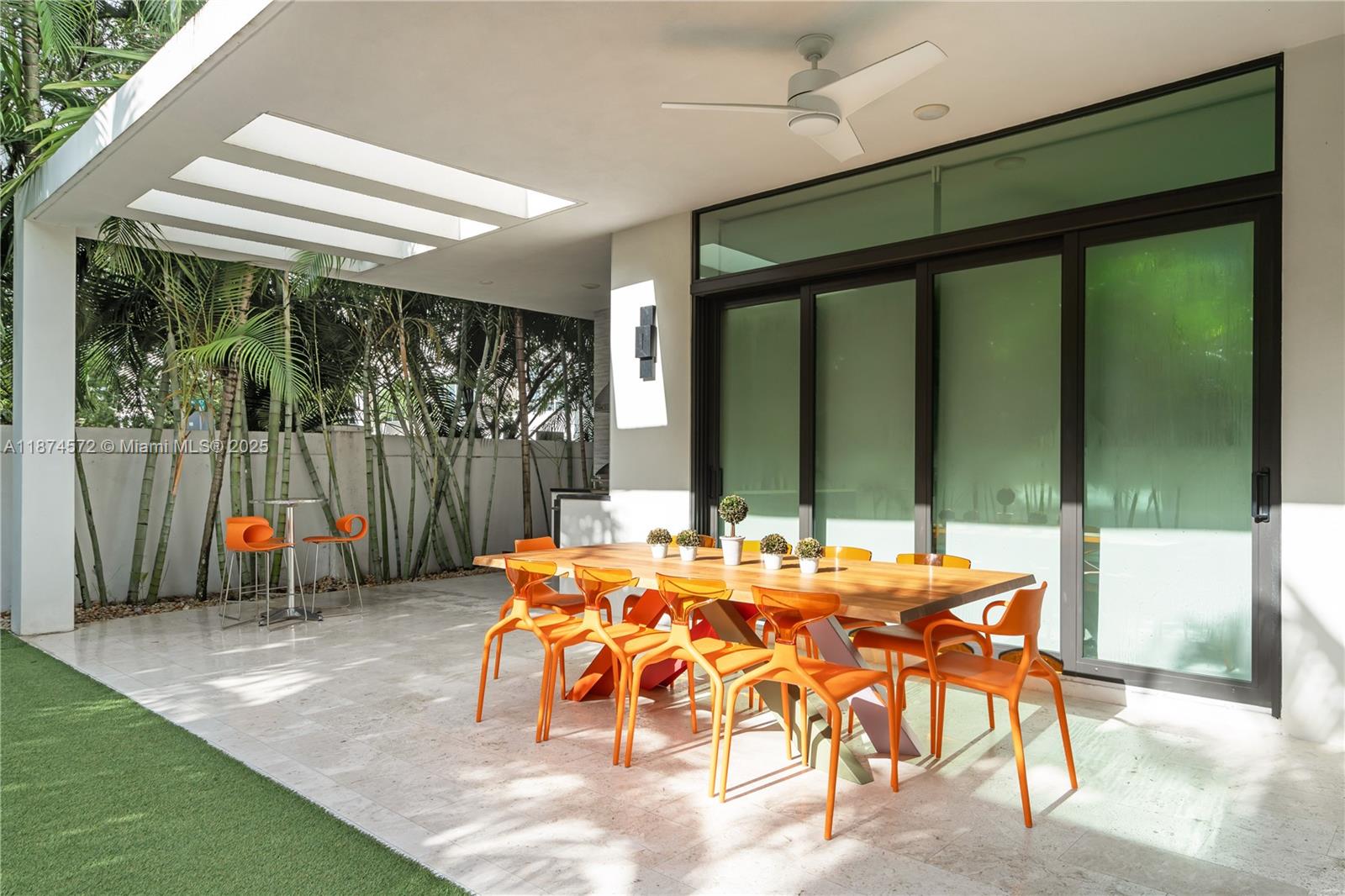 10530 NW 67th Ter Doral, FL 33178