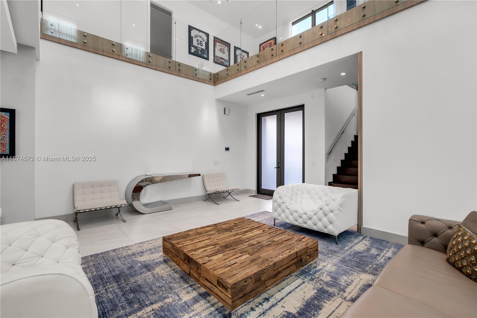 10530 NW 67th Ter Doral, FL 33178