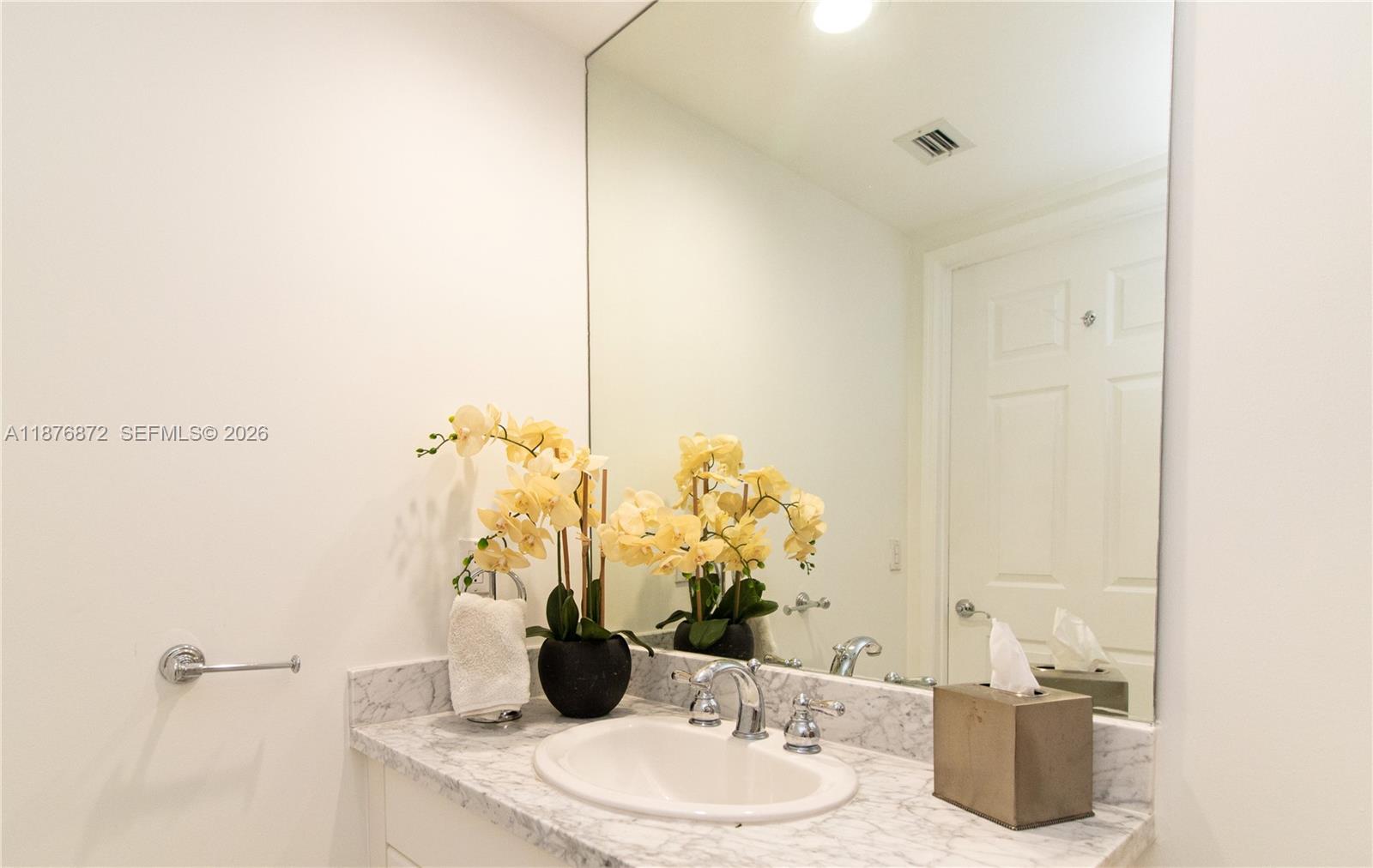 3370 NE 190th St #PH 2909 Aventura, FL 33180